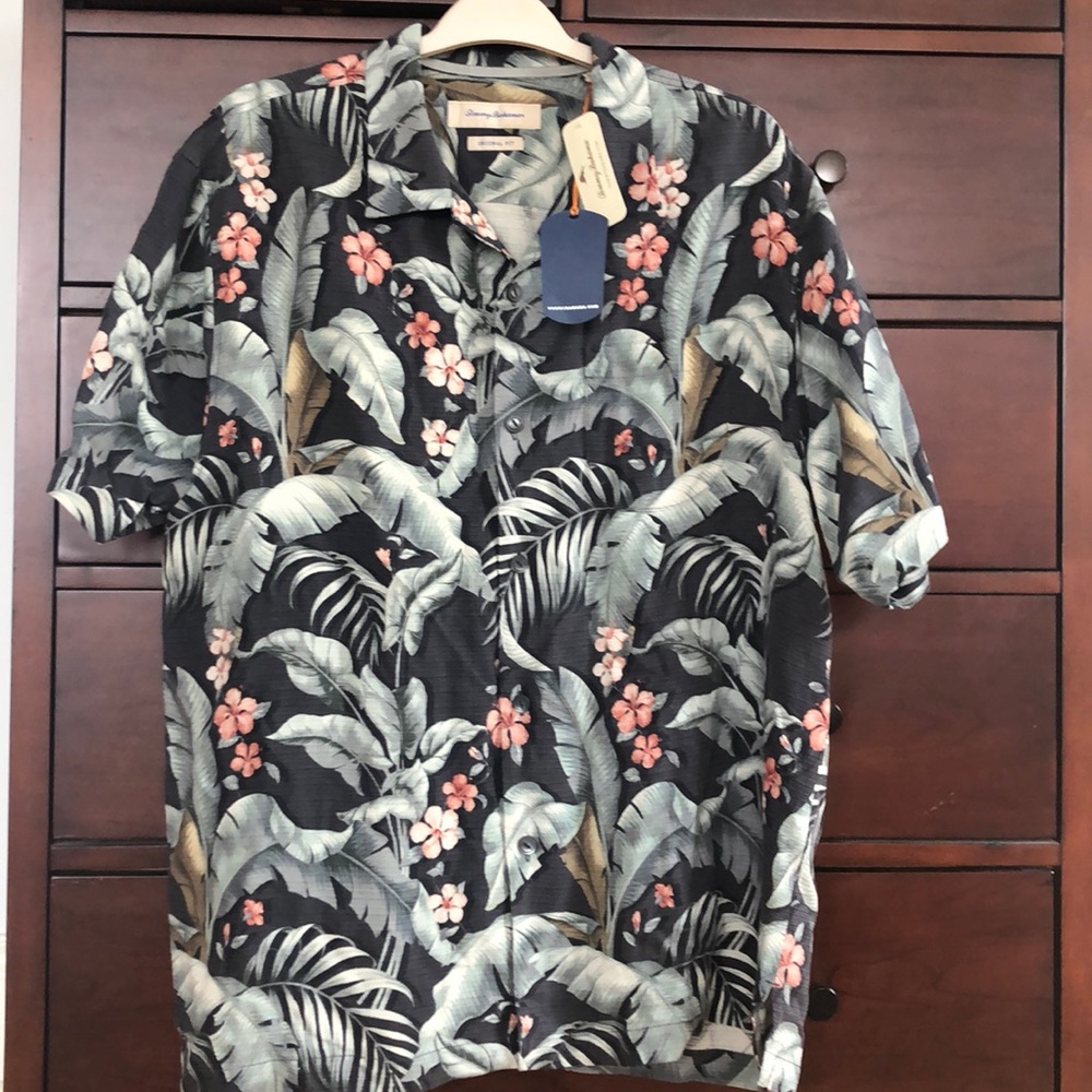 NWT Men’s Tommy Bahama Camp Shirt 100% Silk, L